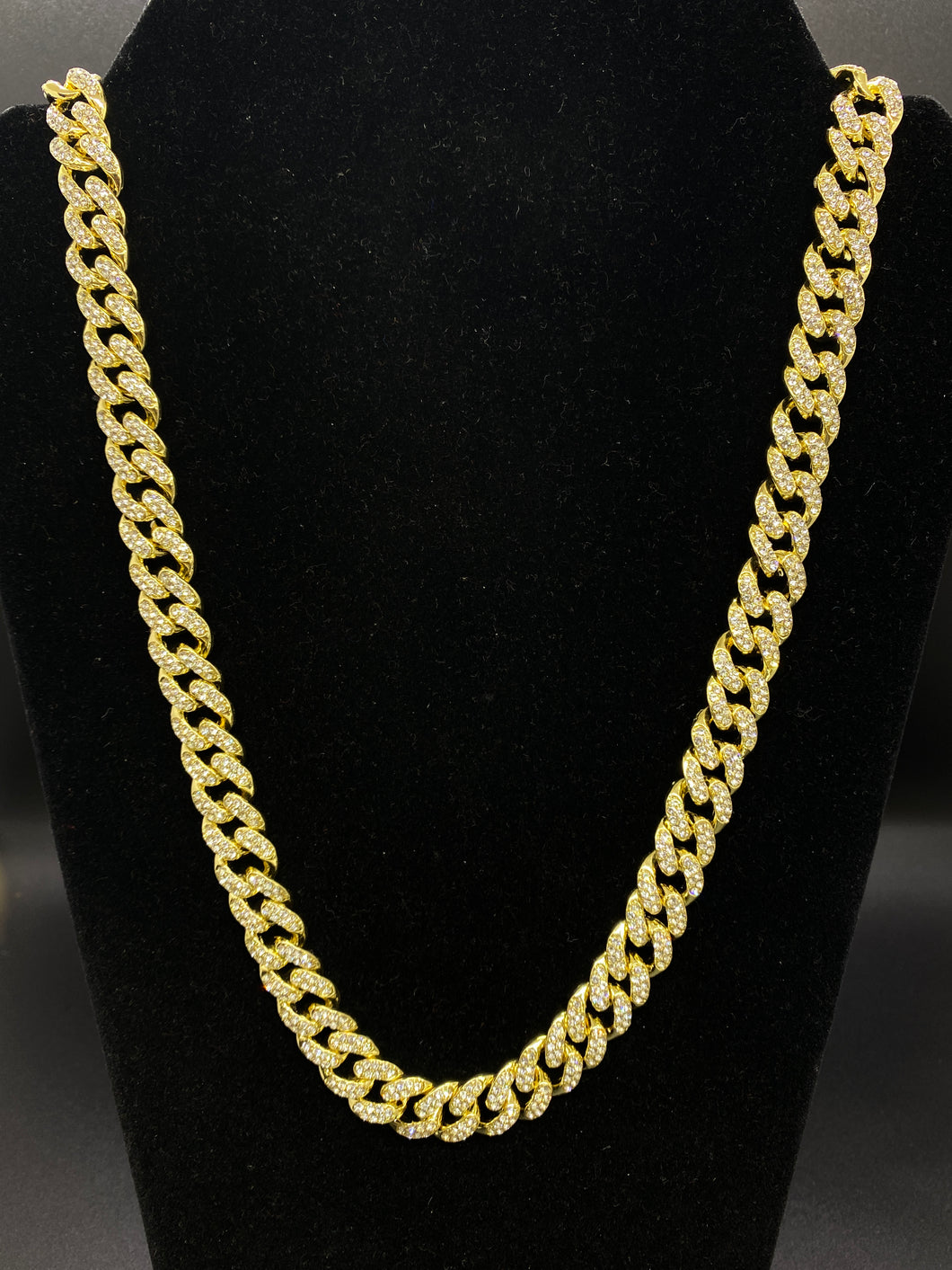 Gold Studded link chain